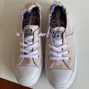 Converse Tennis Shoes